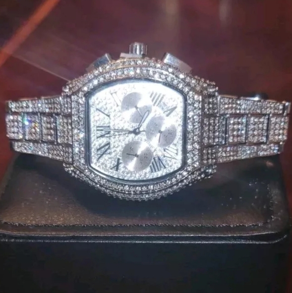 Mens Fully Covered Ice Silverplated Simulated  Diamond Quartz Movement Watch - Picture 4 of 10